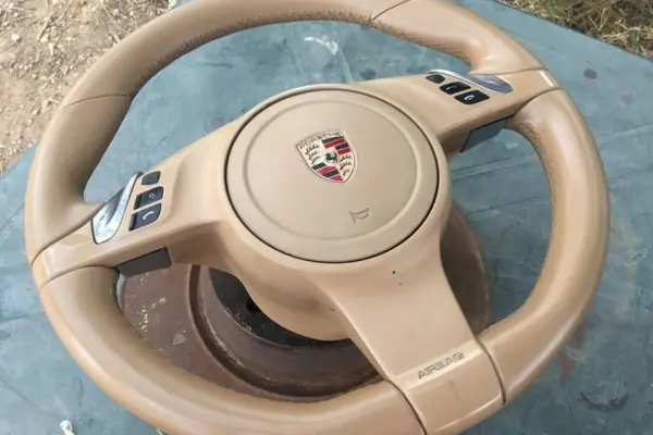 Gt Sport 83 Reparation Et Coloration De Cuir Toulon Reparation Coloration Cuir 05